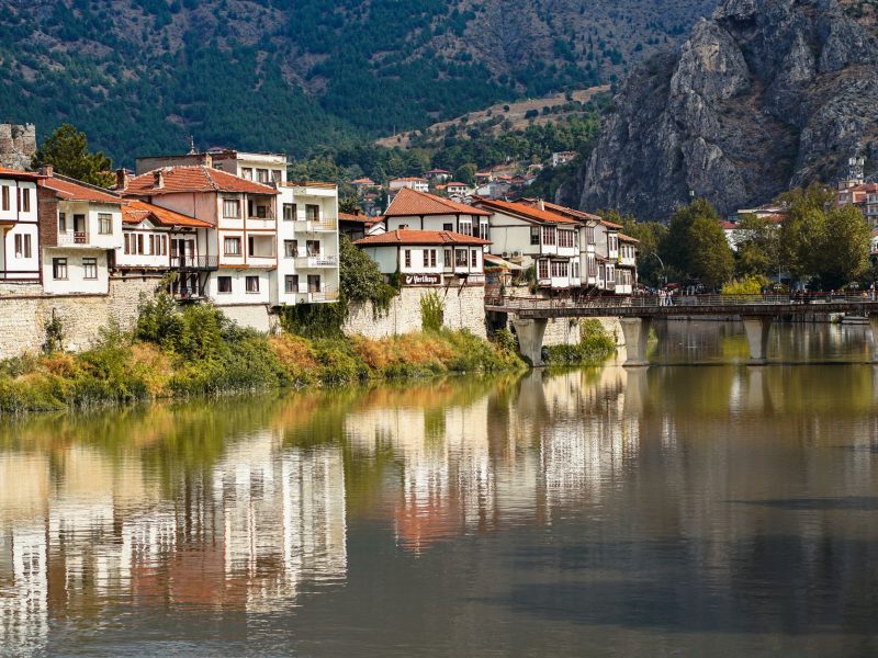 Amasya: Yeşilırmak Kıyısında Uygun Fiyatlı Bir Keşif