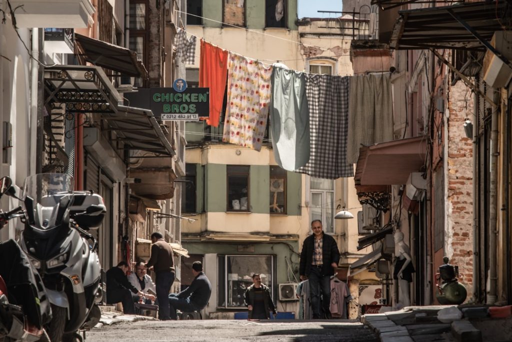 Aydın'ın Gizemli Köşeleri: Sokak Sokak Bir Keşif Rehberi