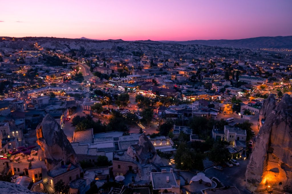 Nevşehir'de Bir Gün: Kapadokya'nın Kalbinde Hızlı Keşif