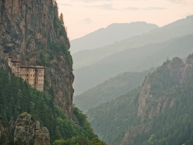 Trabzon ve Sümela: Bulutların Üstünde Bir Manastır